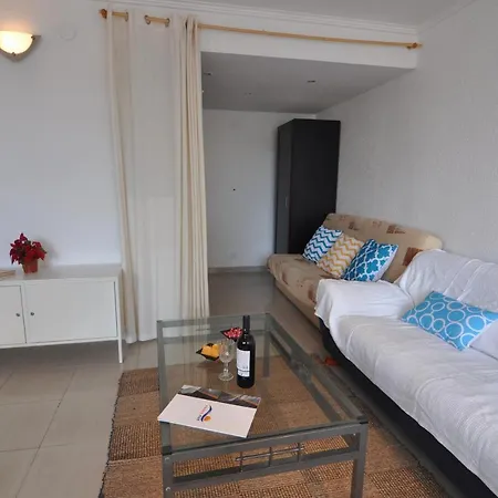 Rnet - Rhc 2101 Center Apartment *