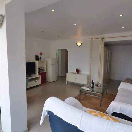 Rnet - Rhc 2101 Center Apartment *