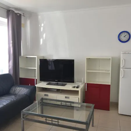 Rnet - Rhc 2101 Center Daire Roses
